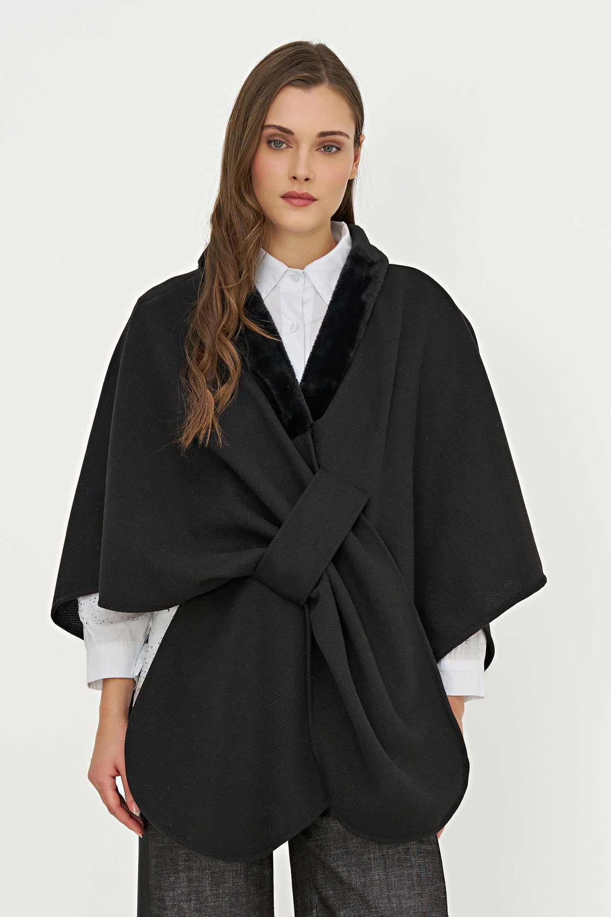 Women's Woven Cape with Faux Fur Collar Detail