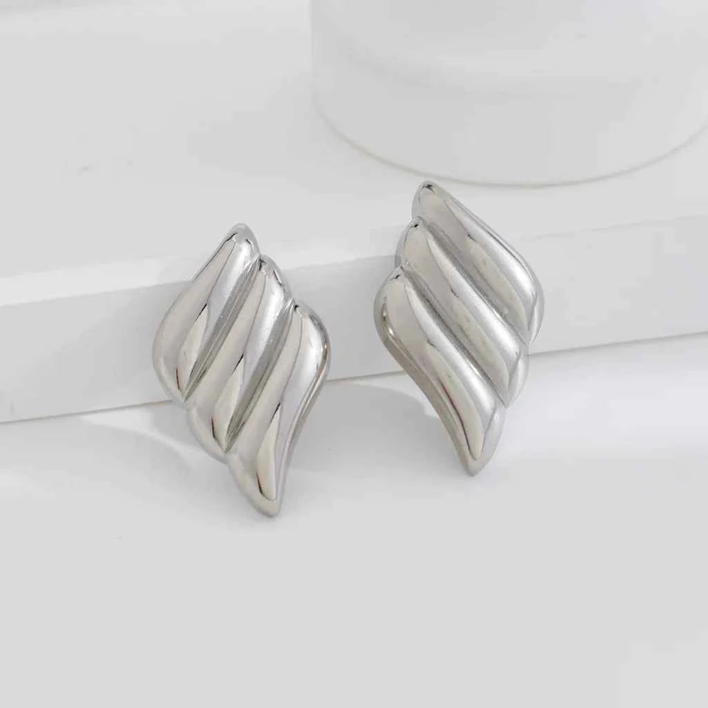 Winged Geometry Studs
