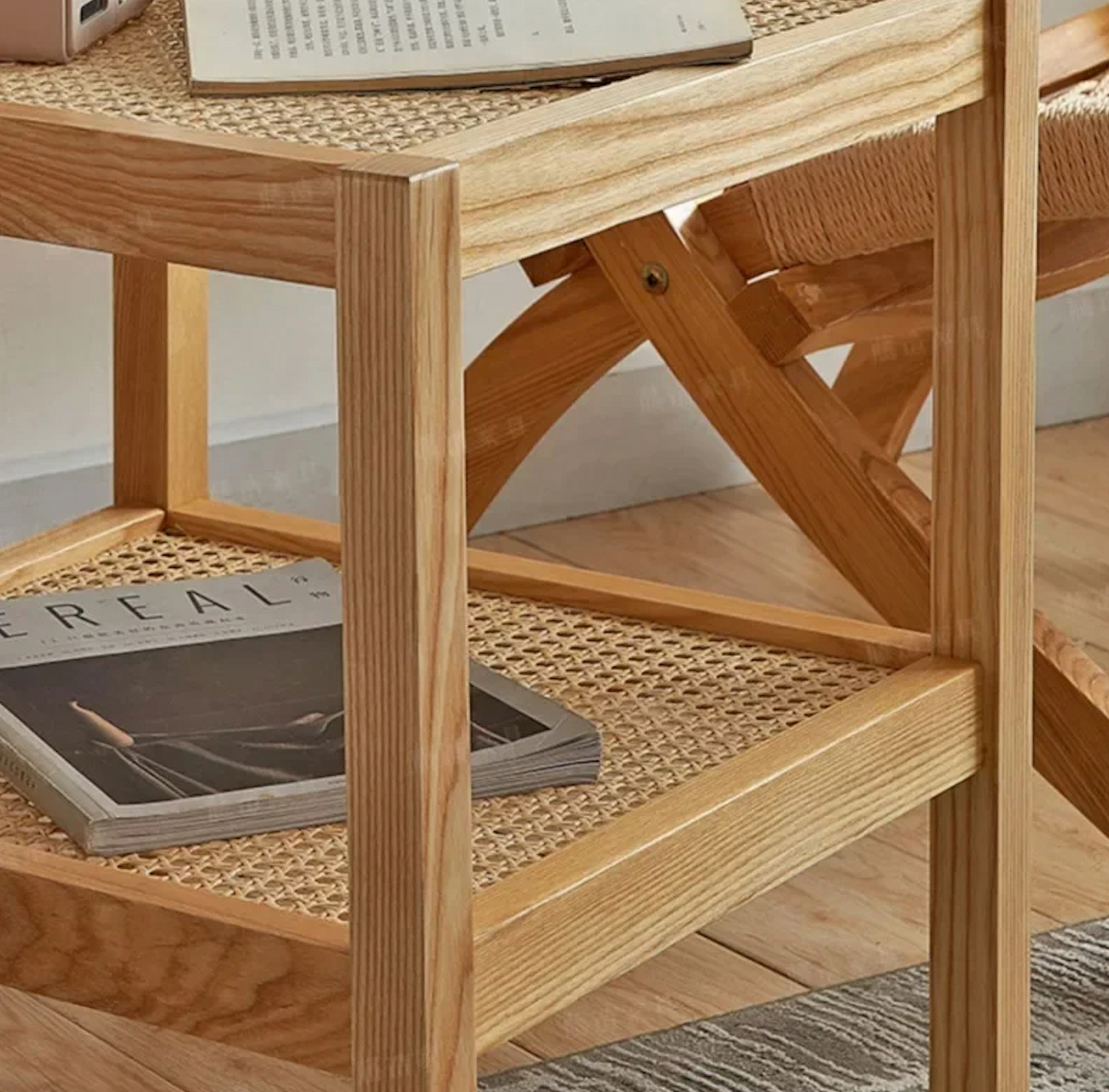 Akana Side Table