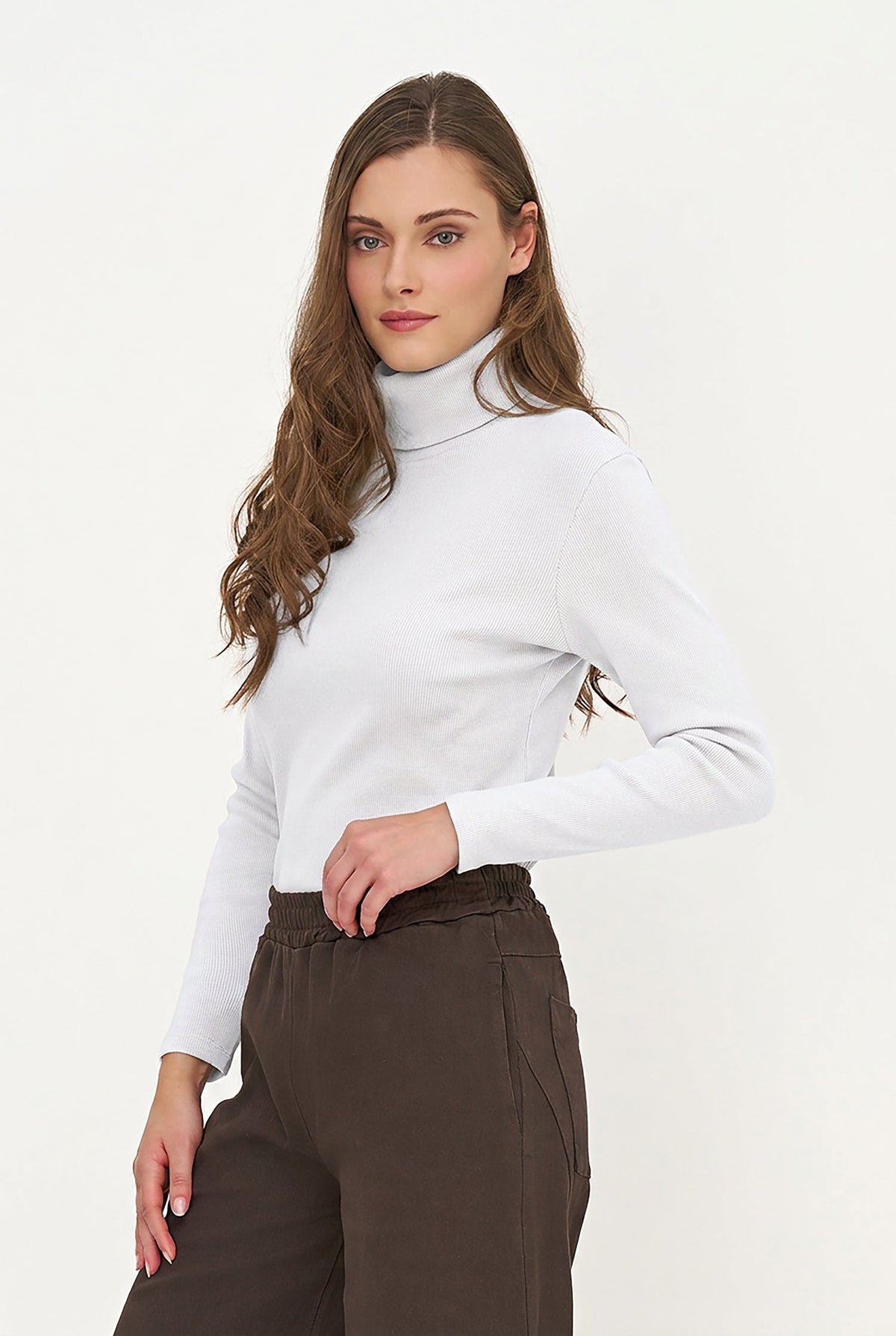 Women's Classic Rib-Knit Turtleneck Top with Long Sleeves