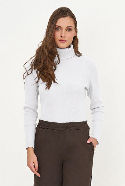 Women's Classic Rib-Knit Turtleneck Top with Long Sleeves