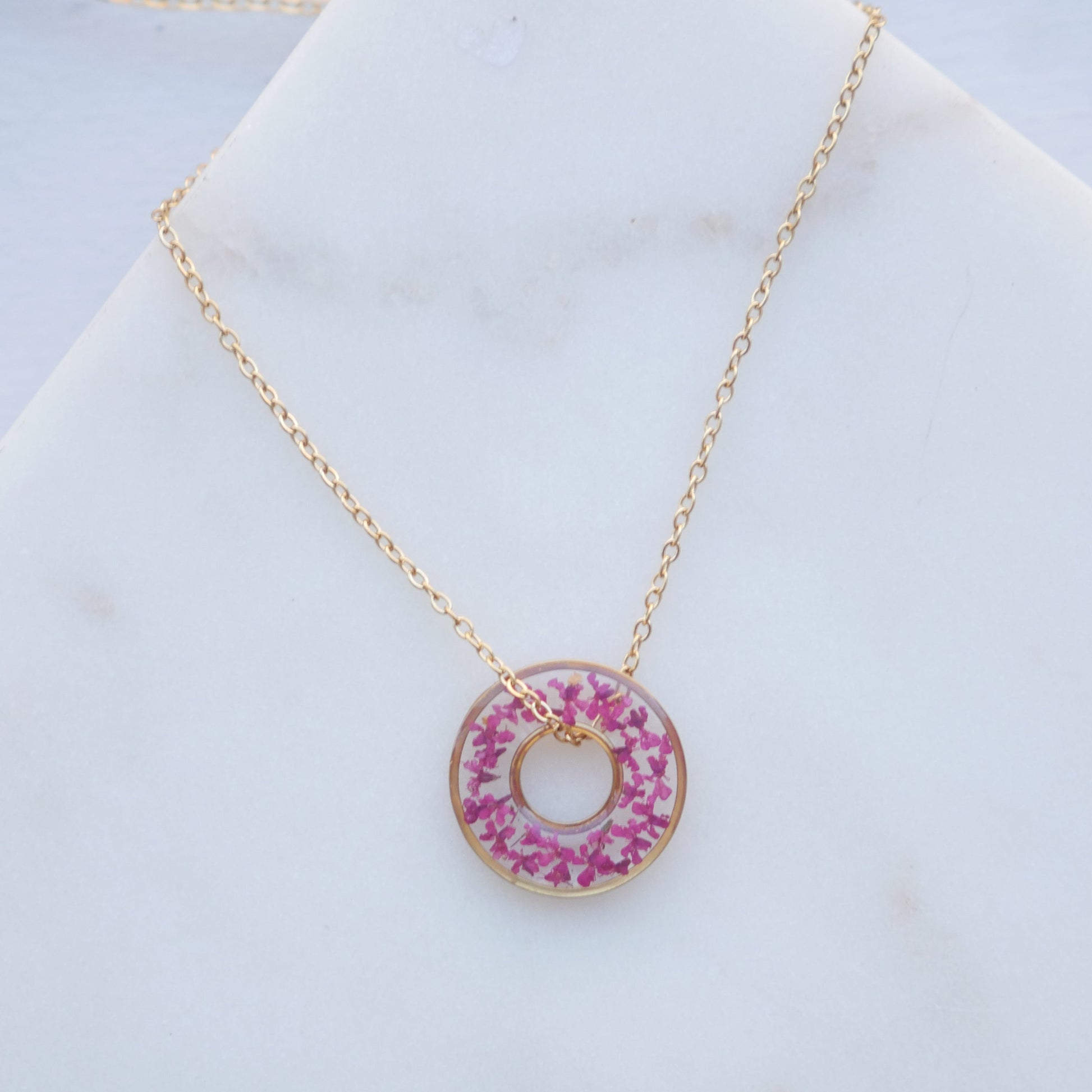 Collier Dona