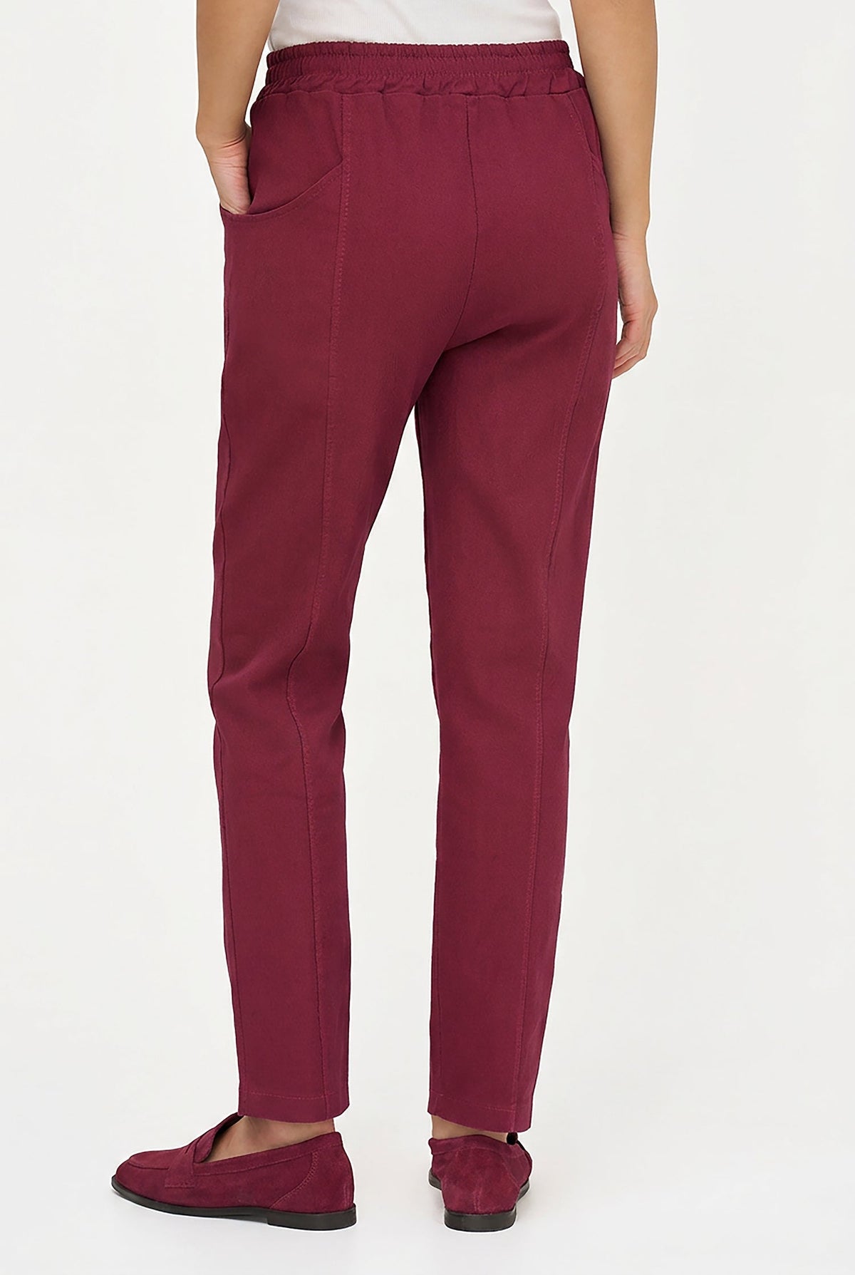 Women's Woven Pull-On Tapered Pants with Curved Side Pockets