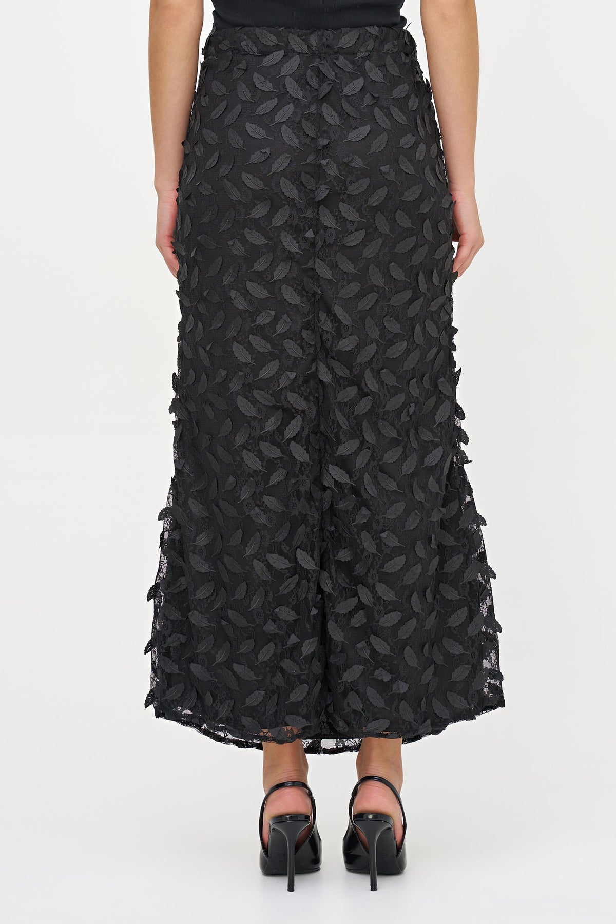 Women's Mesh Pull-On Floor-Length Tulip Skirt with Feather Details