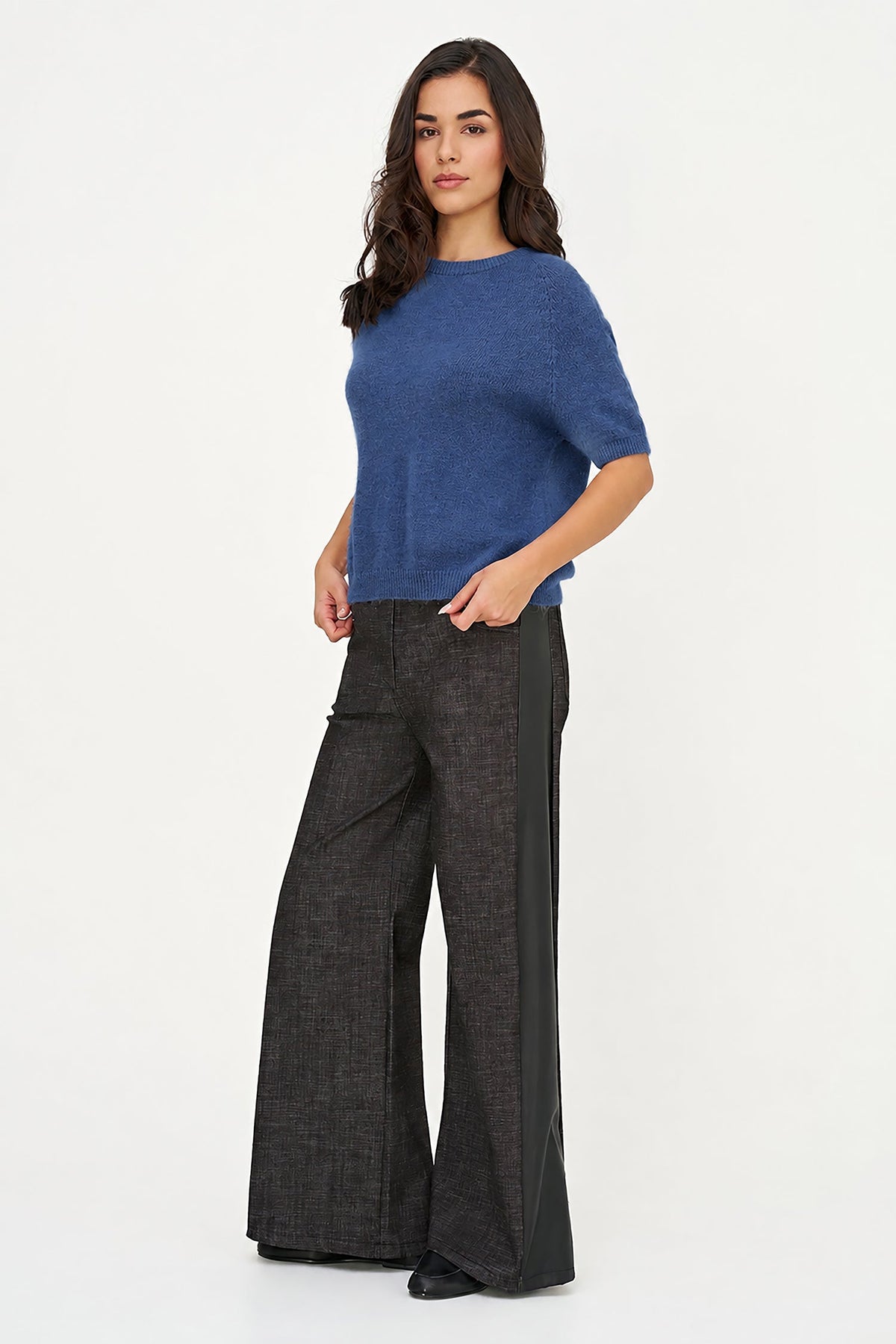 Women's Soft Brushed-Knit Crew-Neck Sweater with Elbow-Length Sleeves