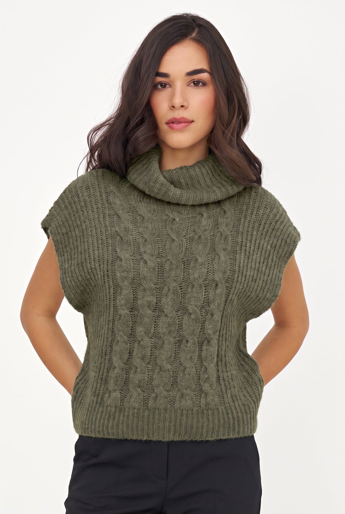 Women's Cable-Knit Turtleneck Sleeveless Sweater