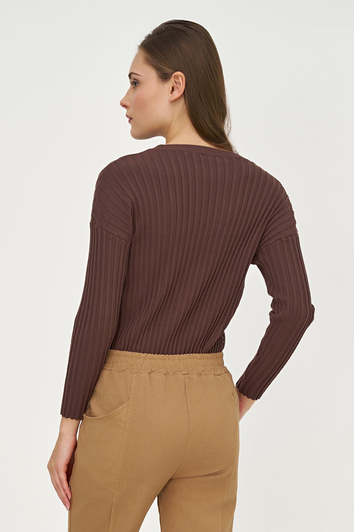 Women's Rib-Knit Crew-Neck Sweater with Long Sleeves