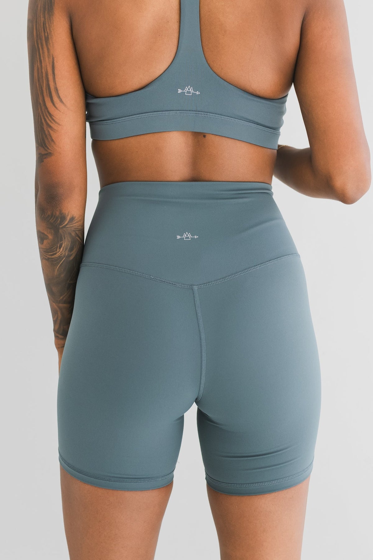 Barely There Shorts 2.0 (6")