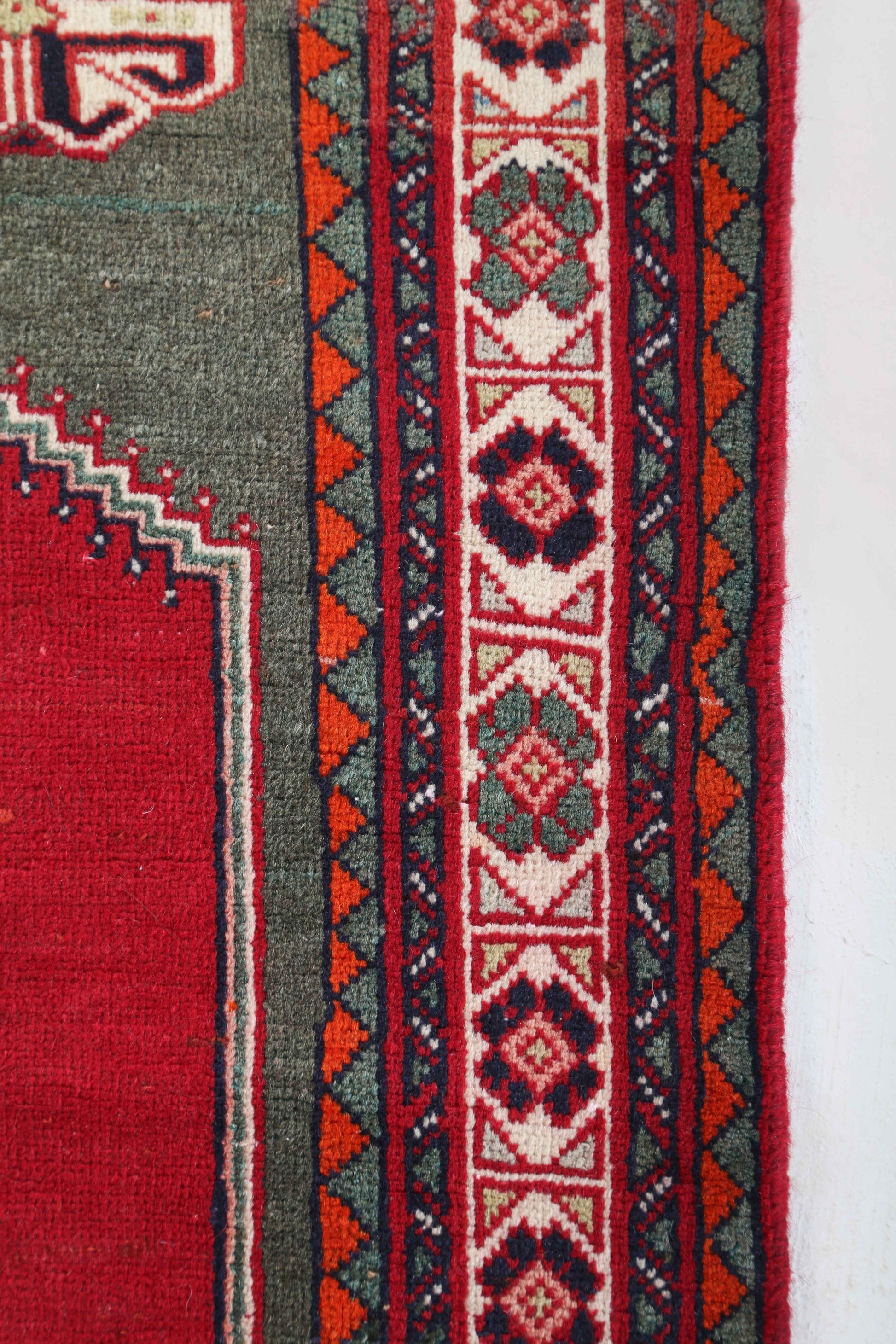 Persian Abadeh Rug | 2' 11" x 5' 2"