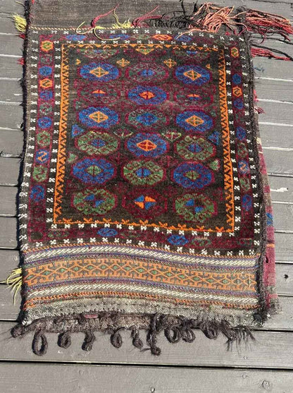 Antique Baluch Saddlebag  | 2' 7" x 3' 11"