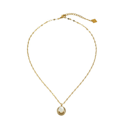 HAMMELA Gold: Pendant Necklace with a Pearl Centre & Crystal Halo