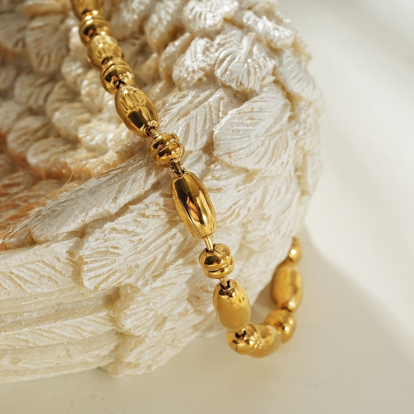 ADIATA Gold: Polished Oval Bead Bracelet – Sculpted Statement Jewellery