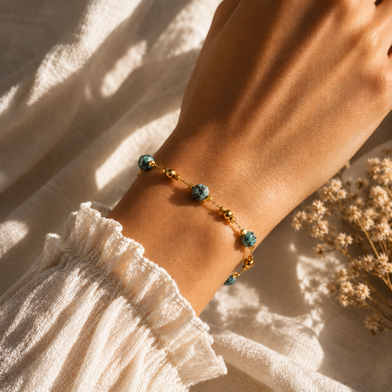 GIROC Gold: Link-Chain, Gold Beads & African Turquoise Natural Stones Bracelet