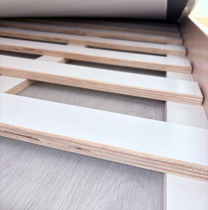 CHERRY JUNIOR - Montessori Floor Bed with Shelves