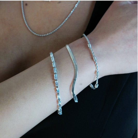 AMIENS: Silver Toned White Gold Beaded Rope Chain Bracelet