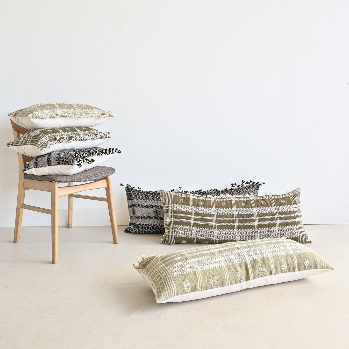 BHUJODI PILLOW COVER - NATURAL