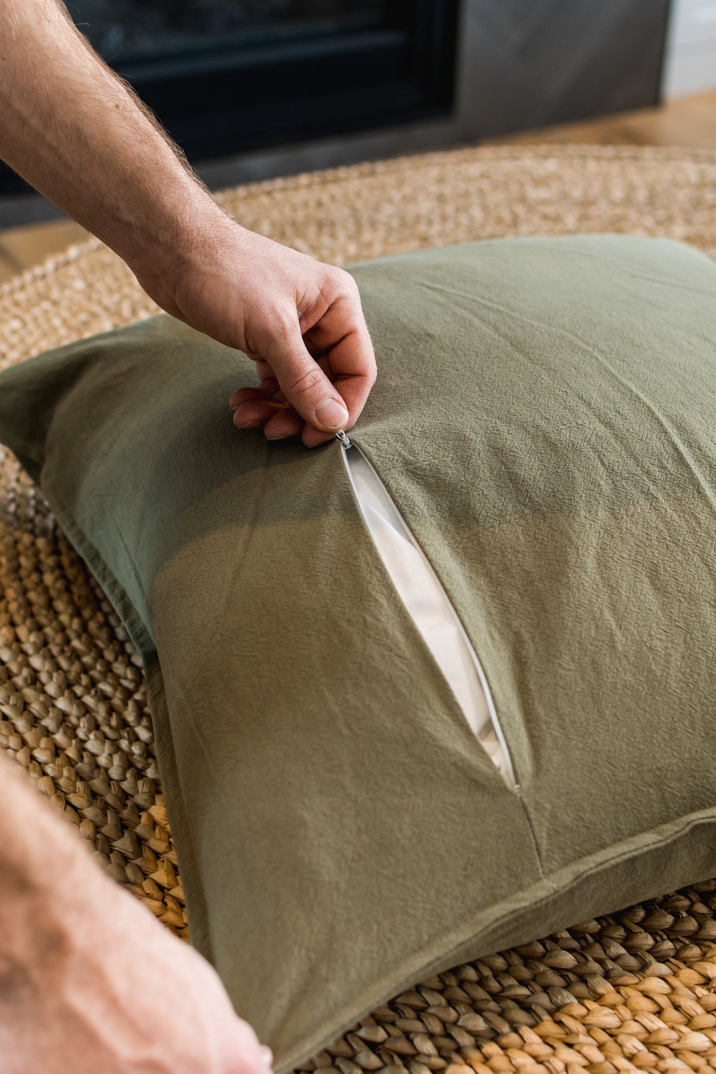COTTON/ LINEN - OLIVE