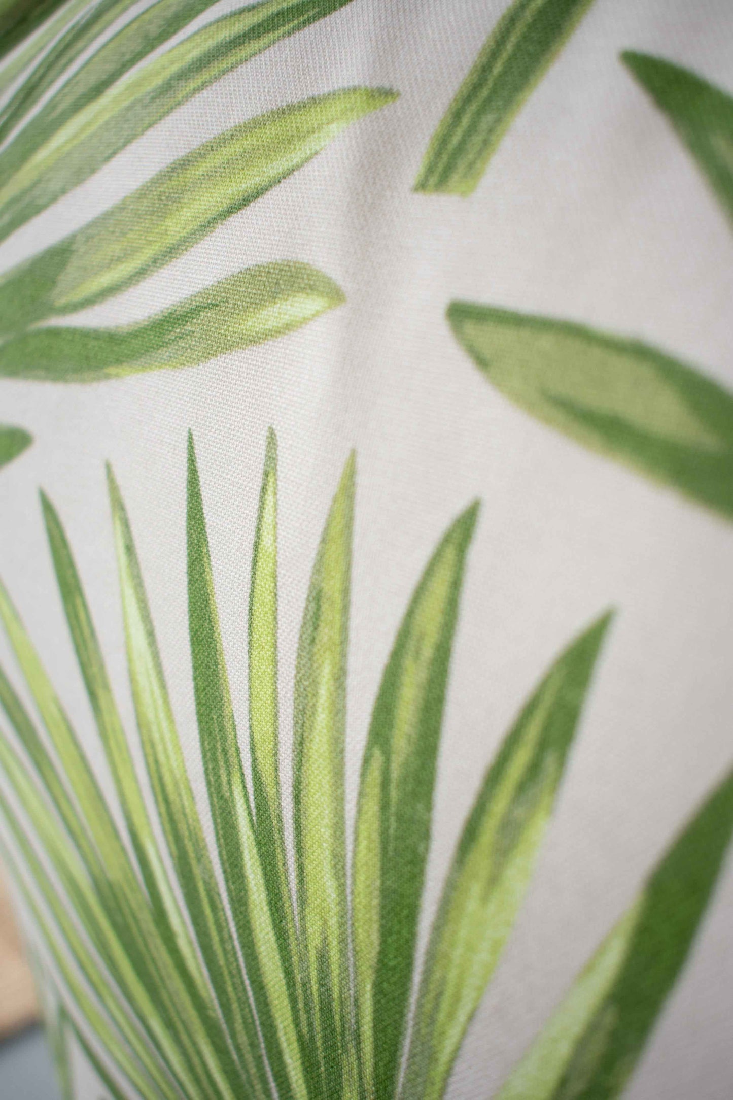 OUTDOOR PILLOW - GREEN PALM LEAF LUMBAR