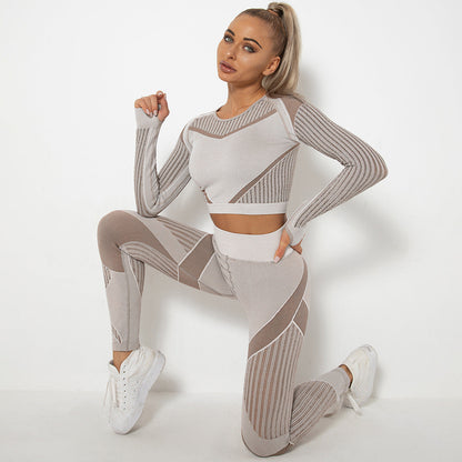 Women’s Seamless Knitted Long-Sleeve Yoga Set – Absorbent Workout Activewear