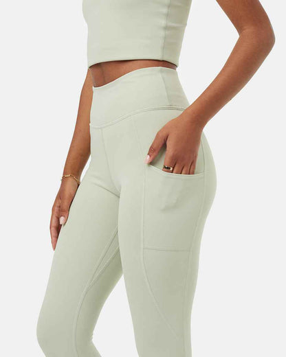 InMotion 7/8 Pocket Legging