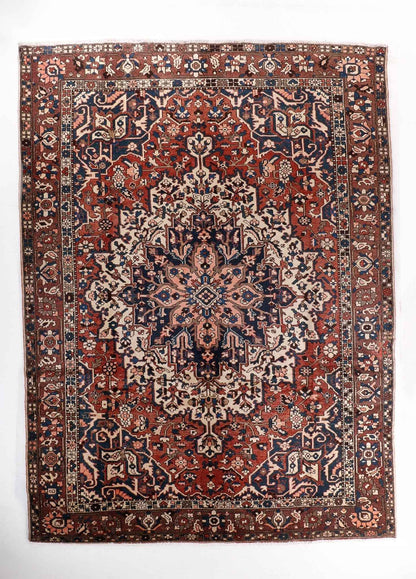 Persian Bakhtiari Rug | 9' 10" x 12' 9"