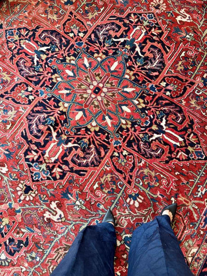Persian Heriz Rug | 9' 8" x 13'