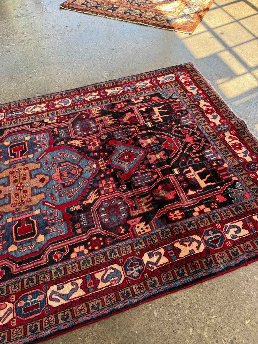 Persian Nahavand Rug | 5' 3" x 9' 8"