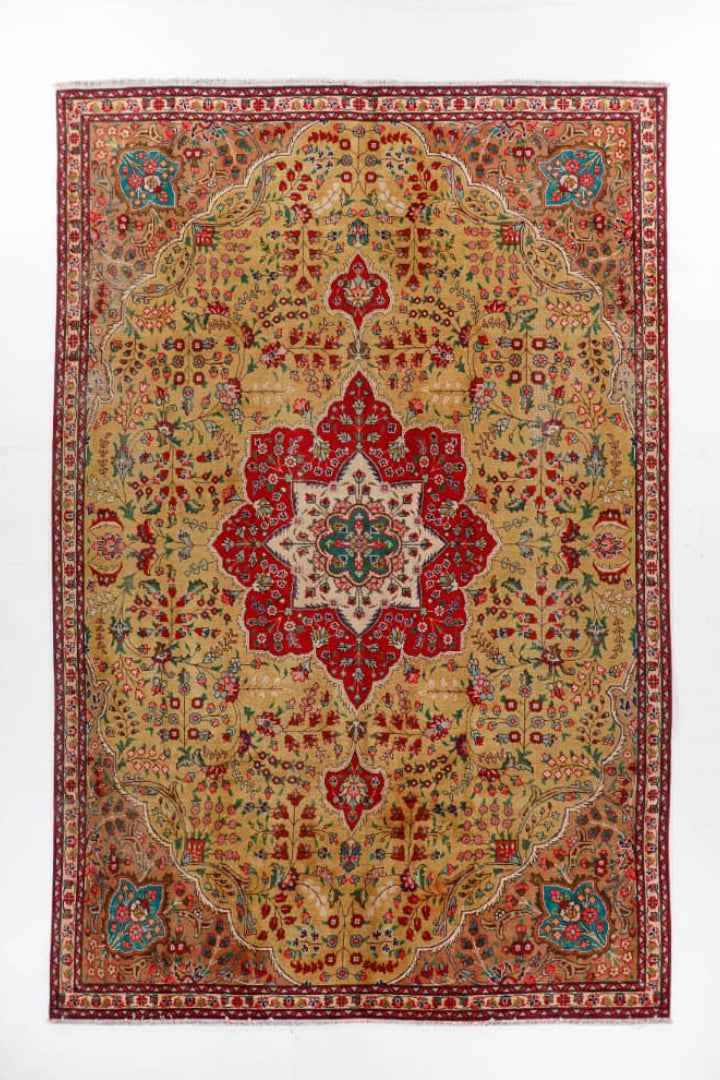 Persian Tabriz Rug | 7' 5" x 10' 8"