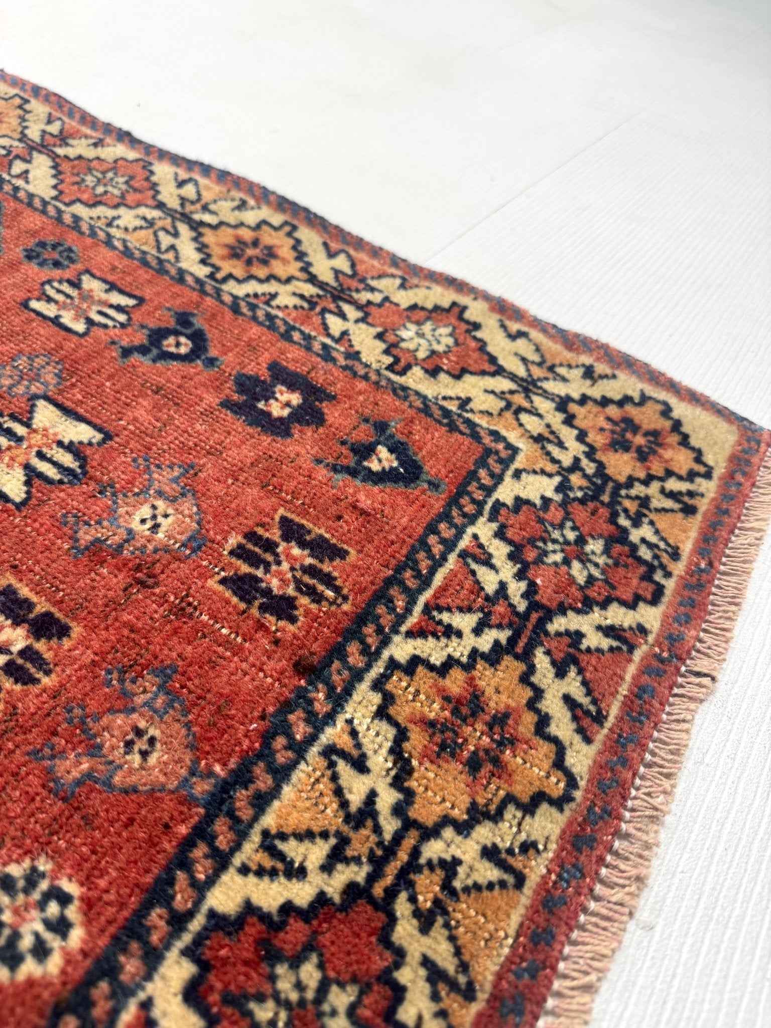 Persian Yalameh Rug | 3' 1” x 4' 6"