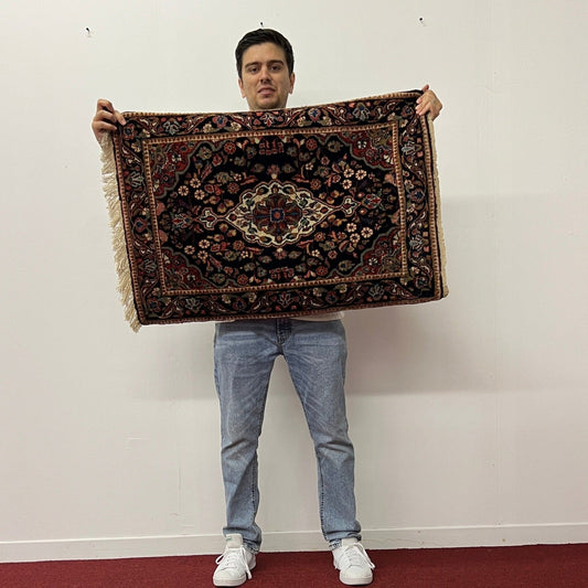 Sarouk | 3' 8" x 2' 2"