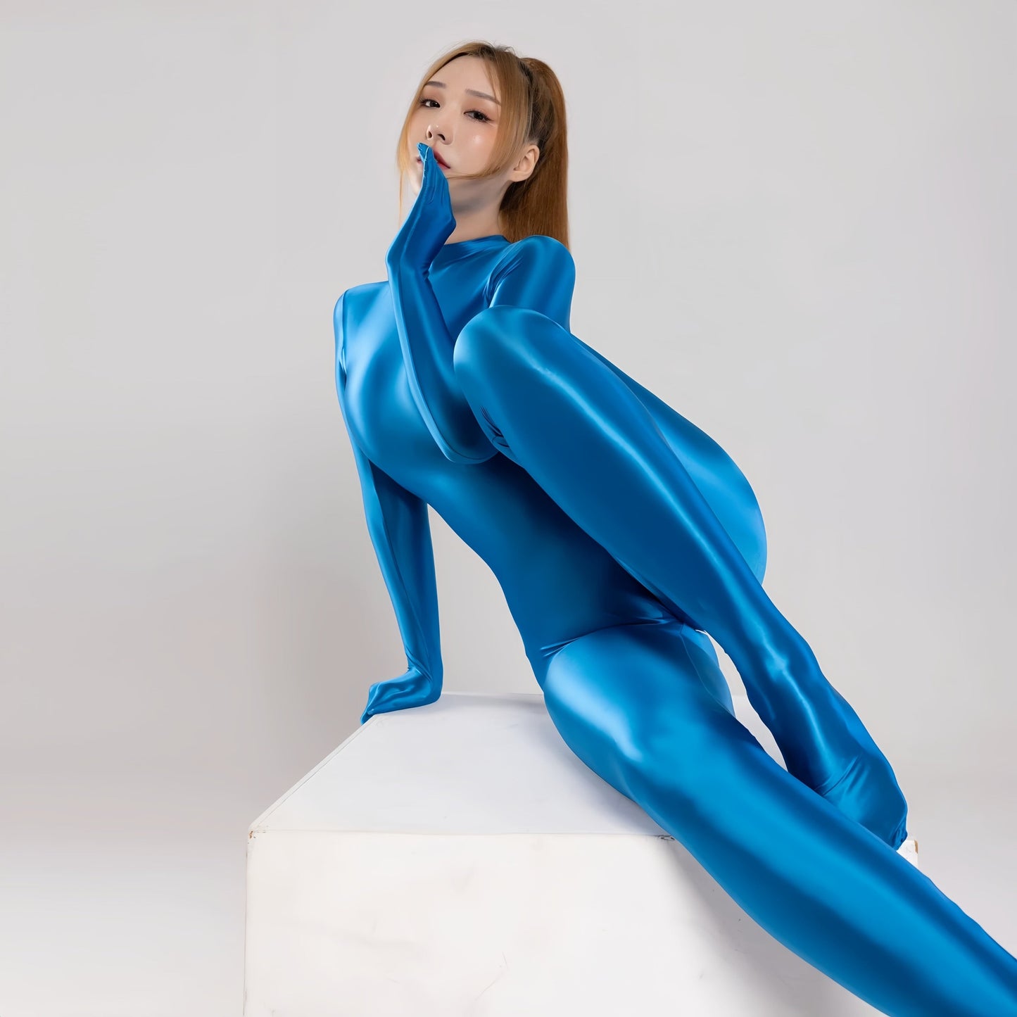 Spandex Nylon Full Bodysuit Zentai Shinny Cosplay Jumpsuit Attached Gloves
